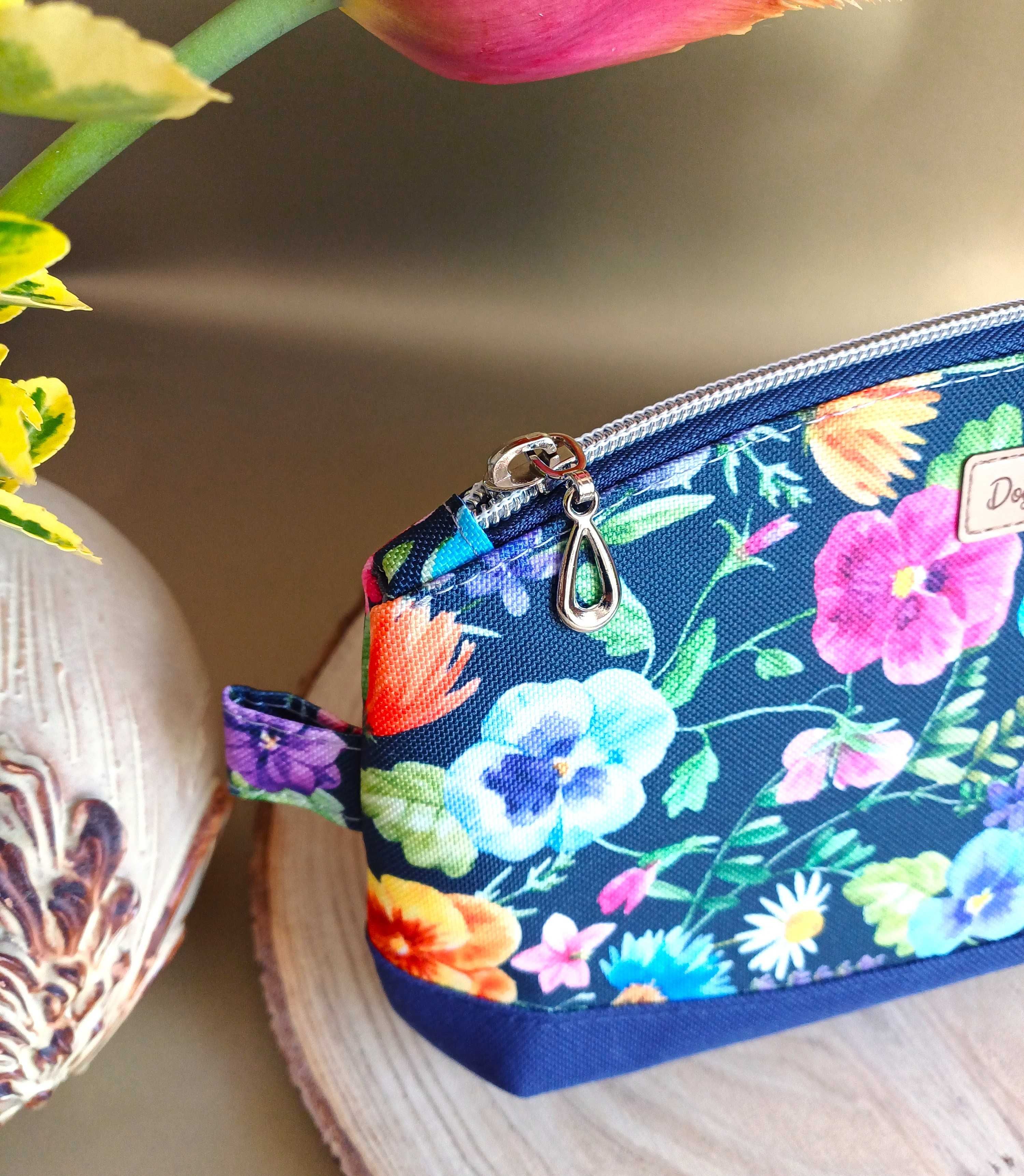 Kosmetyczka damska handmade rękodzieło na prezent S