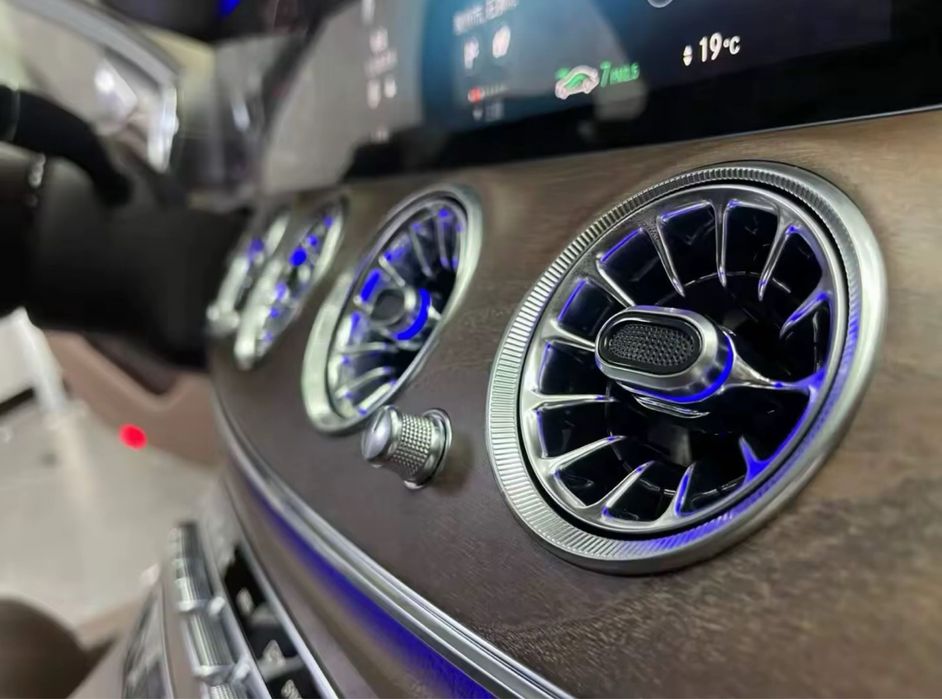 Дефлектори повітреходи W213 Ambient Light 64 кольори Mercedes-Benz