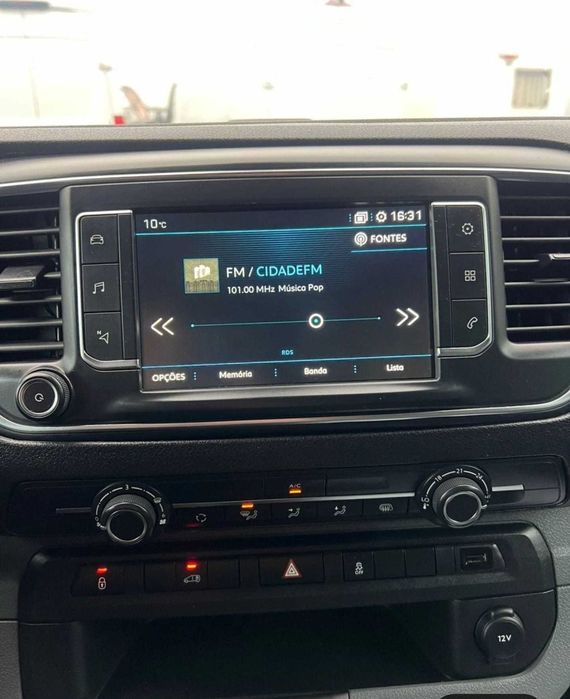 Peugeot Expert  L2H1  Premium