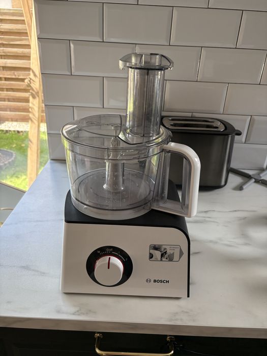 Robot kuchenny Bosch z blenderem kielichowym