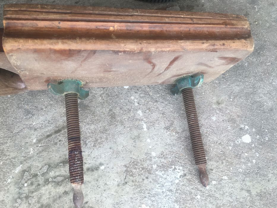 Serrote de Arco (Novo) e plaina especial de moldes