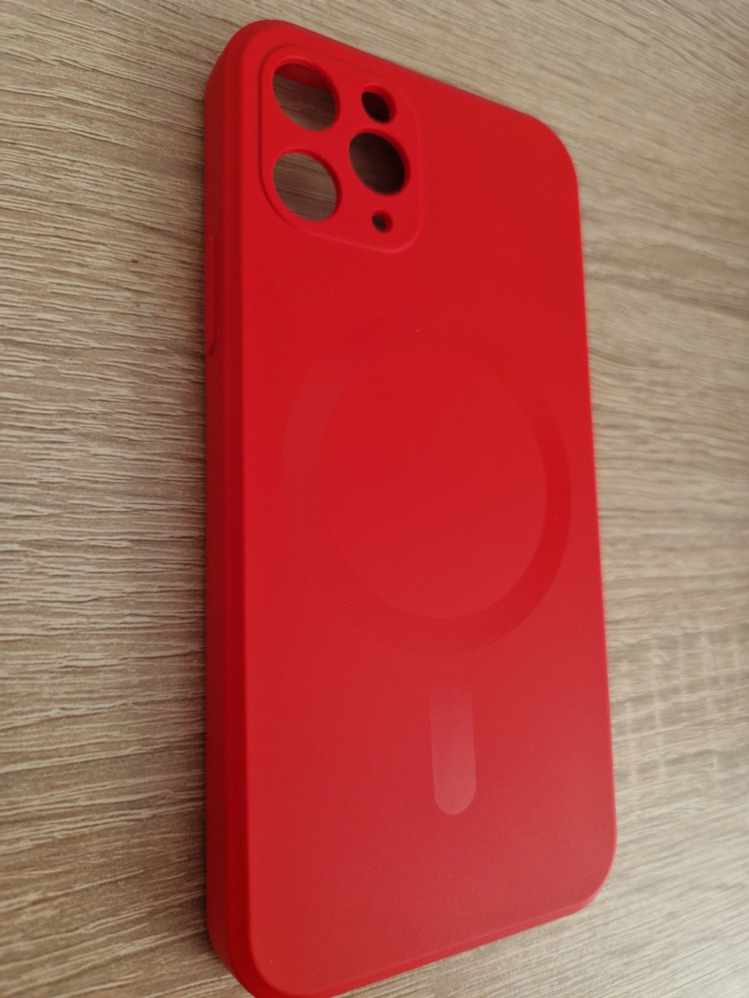 Etui TEL PROTECT MagSilicone Case do Iphone 11 Pro Czerwony