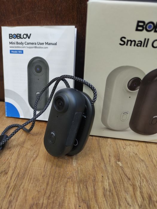 Нова міні боді камера Boblov W4 2K