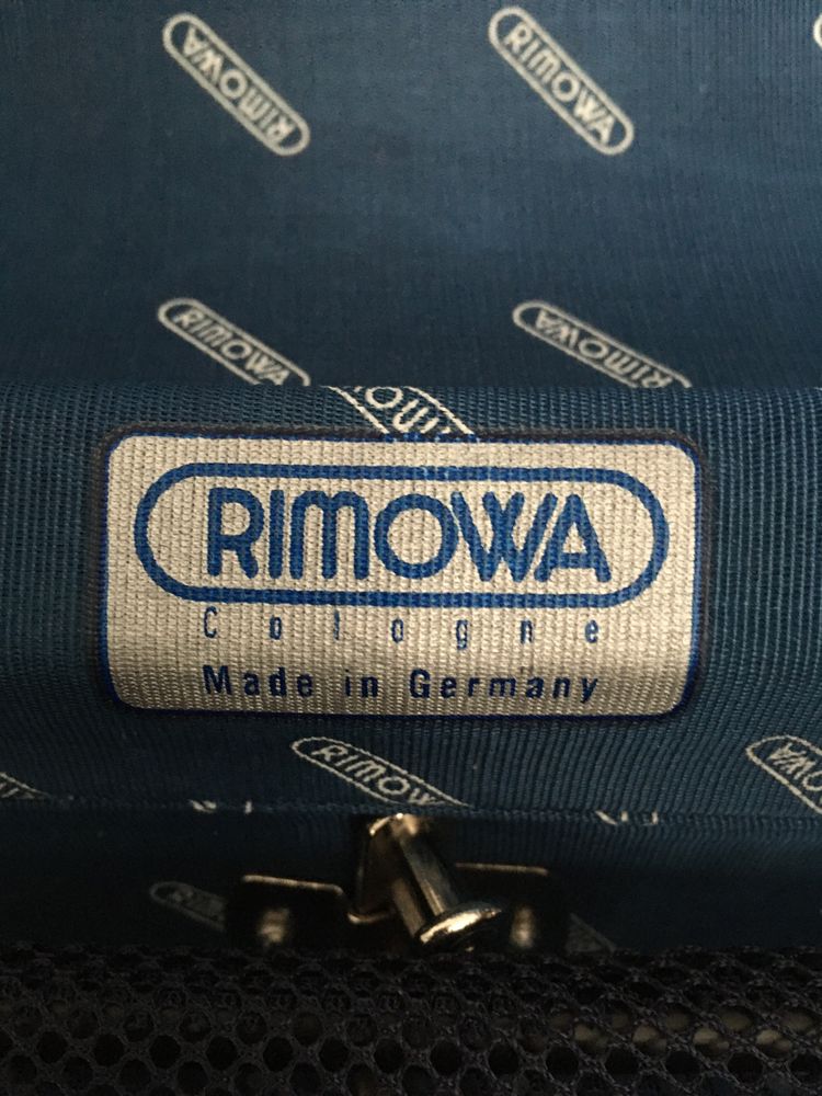 Rimowa walizka aluminiowa na kółkach