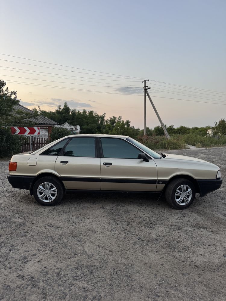 Продам Audi 80 b3 ( бочка ) газ / бензин