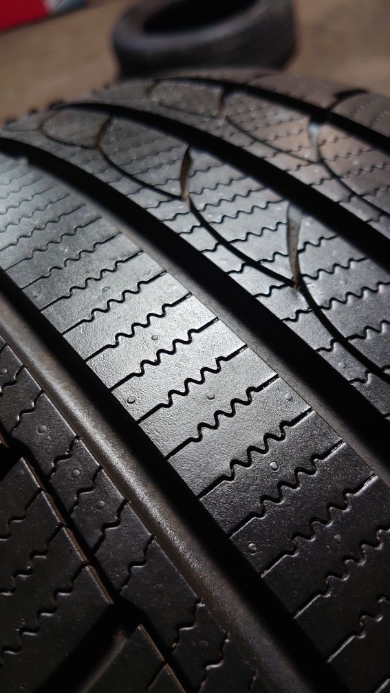 Пара зимних шин Imperial Snowdragon 3 ice-plus S210 225/45 r18