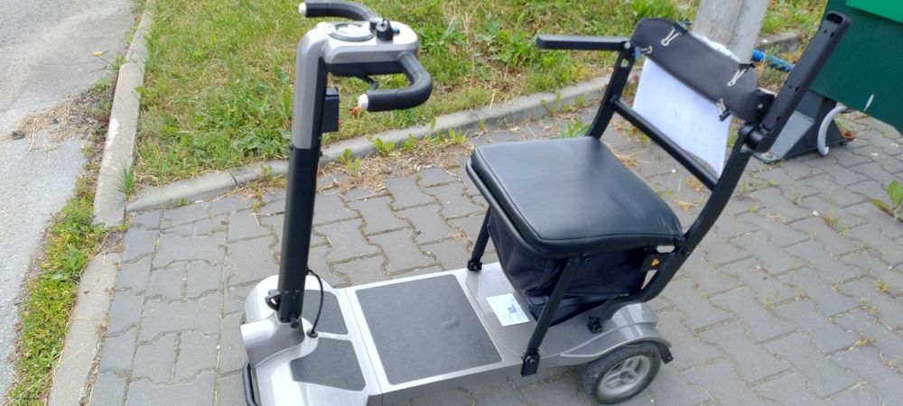 Skuter dla seniorów i nie tylko Bardzo lekki, składany i funkcjonalny