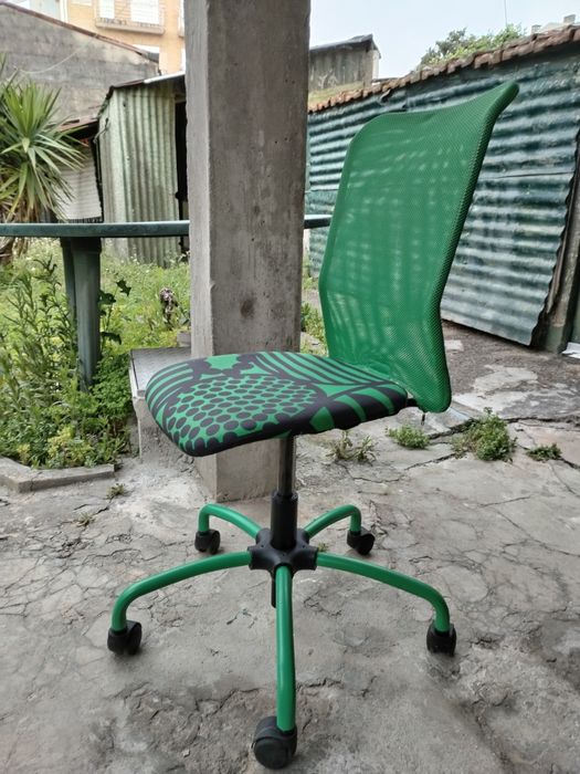 Cadeira de secretária NOVA