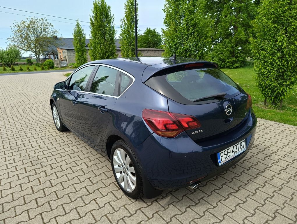 #Opel Astra J 2.0Cdti 160km 2010r Klimatronik Alu PDC Komputer Okazja#