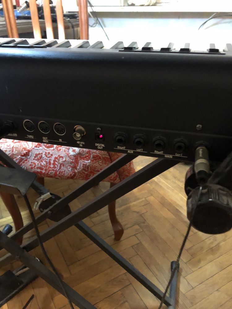 Alesis QS8.1 синтезатор 88 клавішів молоточкові