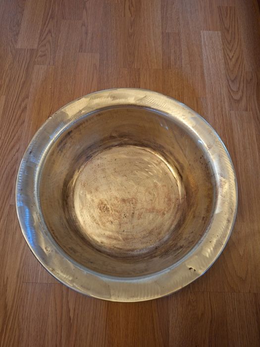 Миска таз з латуні