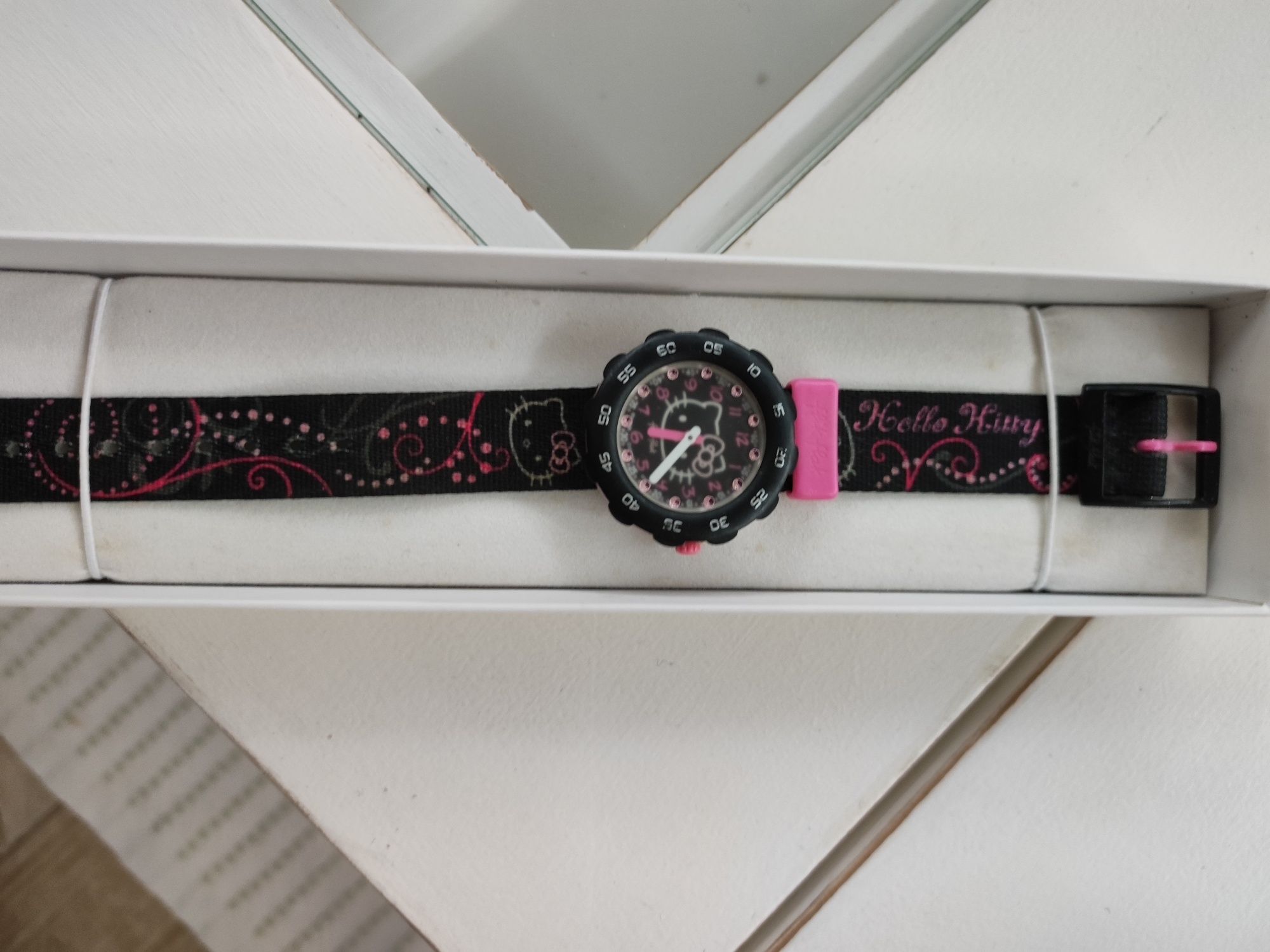 Relógio swatch da Hello Kitty