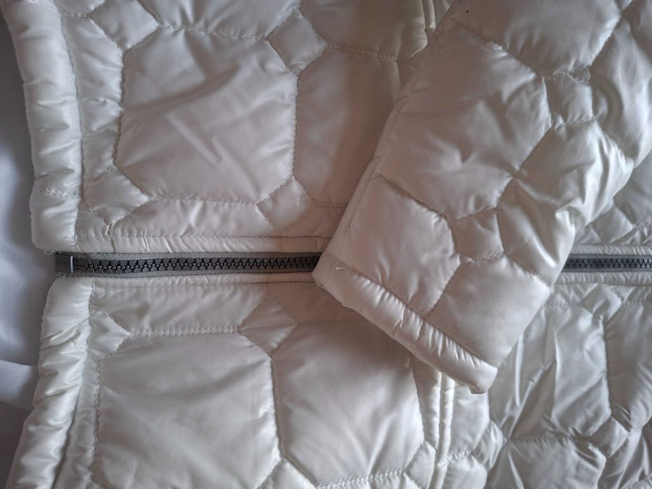 Biała kurtka dziewczęca wiosna/jesień 110/116