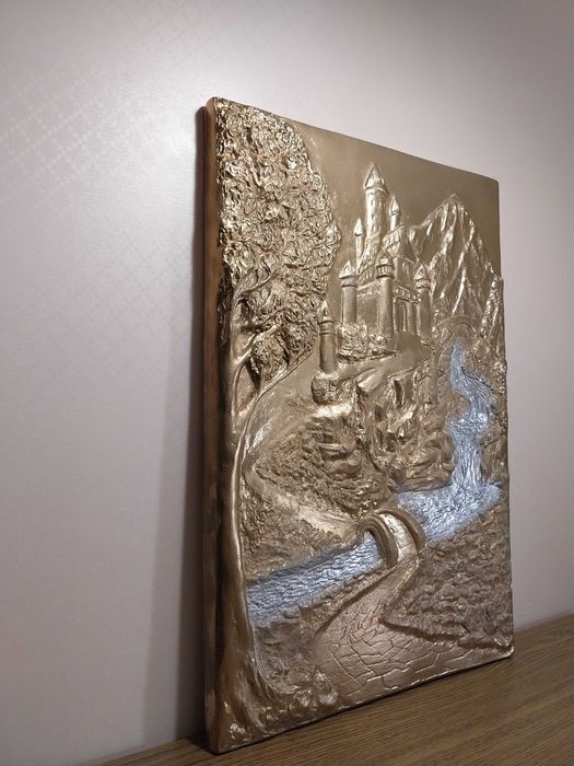 Płaskorzeźba artystyczna – unikatowy obraz 3D do wnętrza