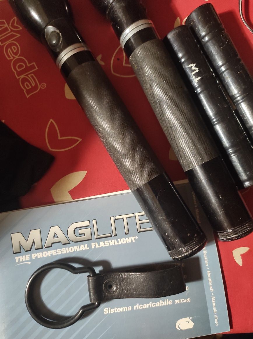Latarka maglite the Profesjonał flashlight 2 sztuki plus dwie baterie.