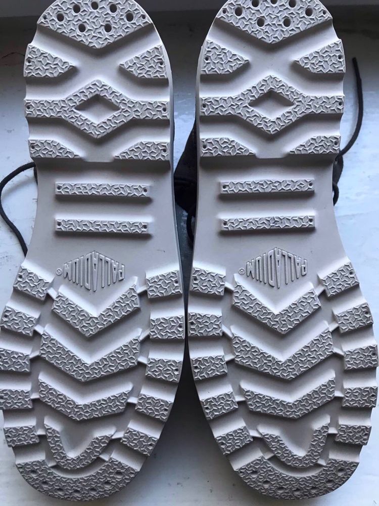 Palladium кеды женские,замшевые.Размер 41.Маломерят.