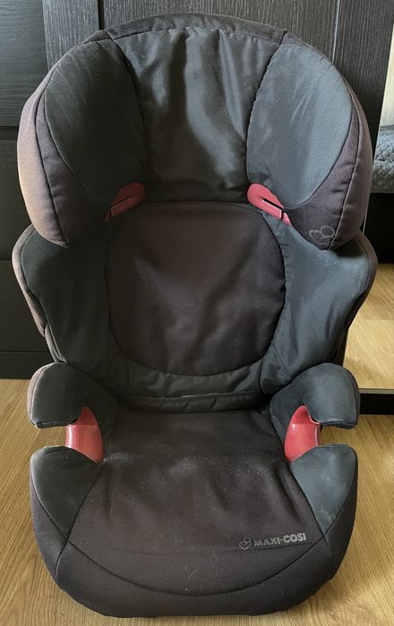 2 Foteliki maxi cosi 15-36 kg isofix oddzielne siedziska