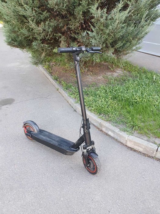 Продам Электросамокат MAX G 30 P
