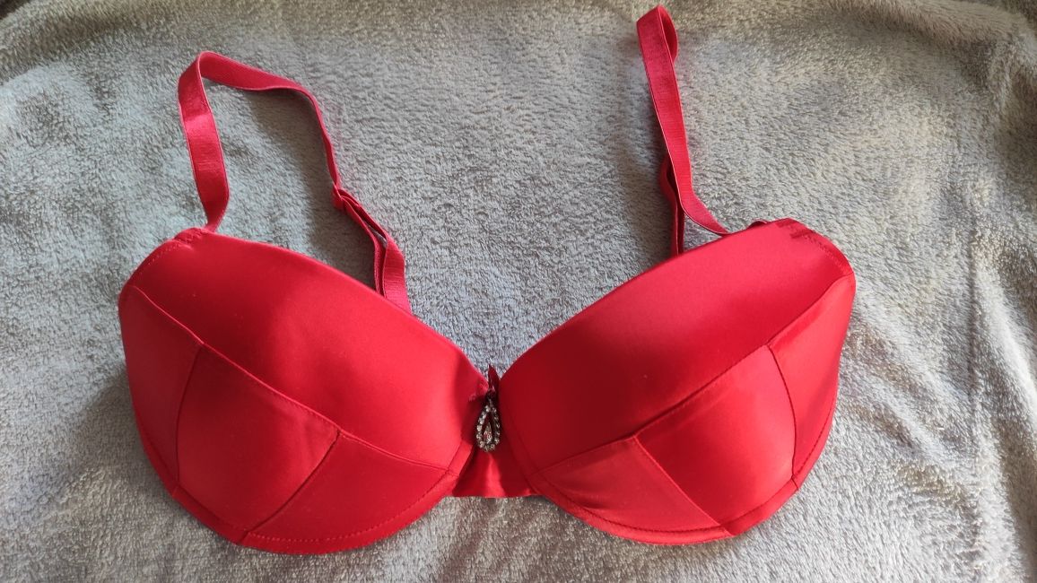 Biustonosz stanik czerwony 85C push up