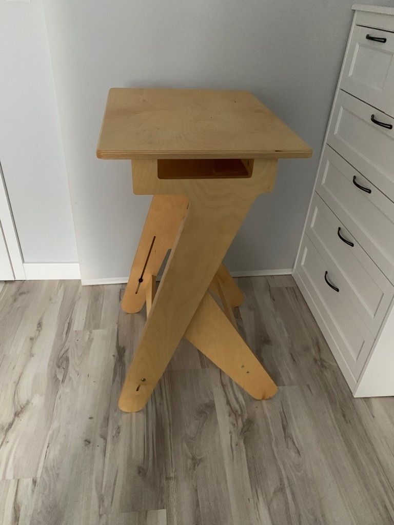 Biurko stojące z Ikea Tabouret