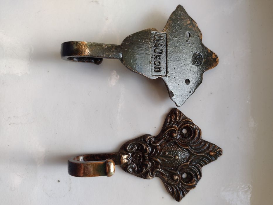 Крючки ручки мебельные дверные