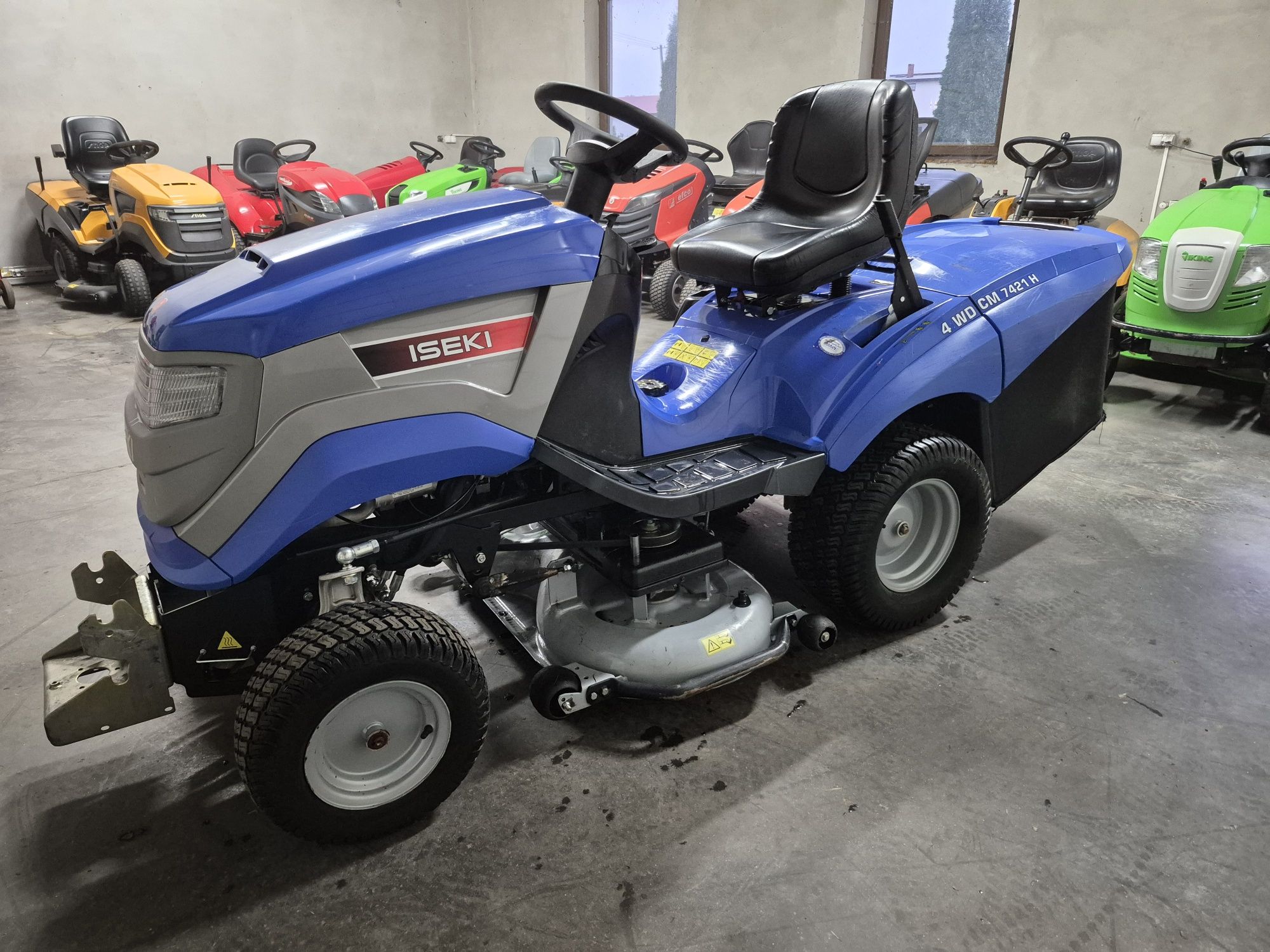 Kosiarka traktorek iseki CM 7421 4x4.  2cyl 22km