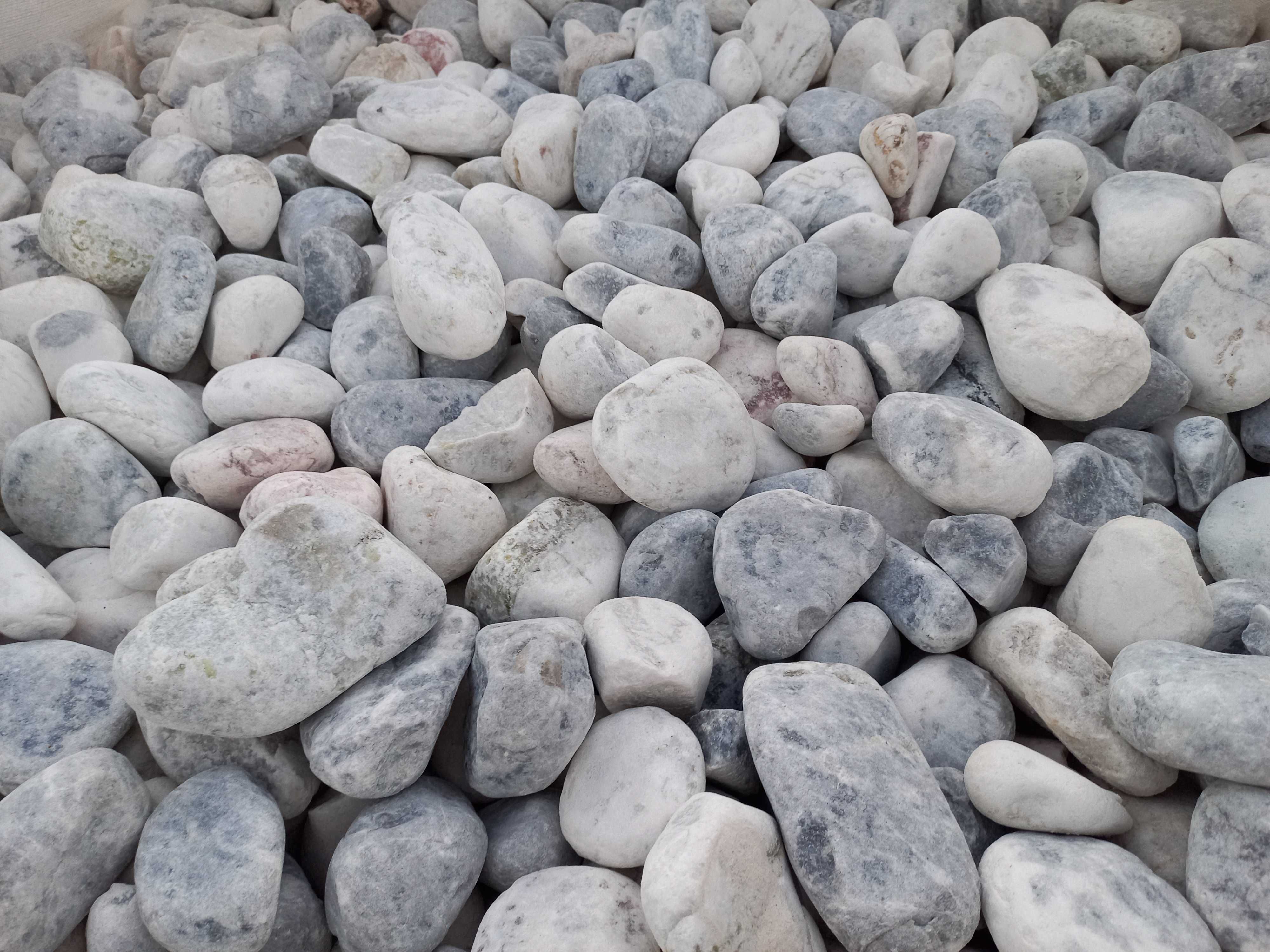 Otoczaki Janowickie białe okrągłe kamienie marmurowe TONA z dostawą