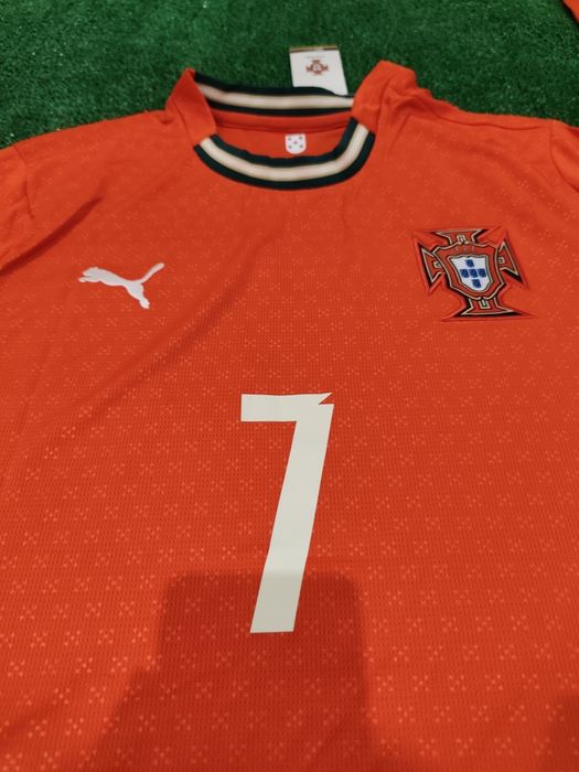 Camisola Portugal manga comprida - Ronaldo