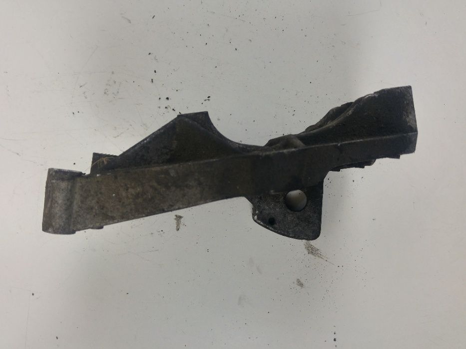 Łapa Alternatora Wspornik Audi A4 B5 1.9 TDI