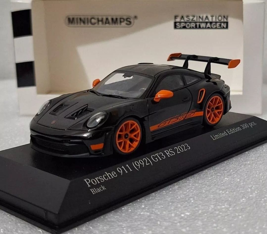 Minichamps 1:43 porsche 911 (992) GT3 RS ano 2023