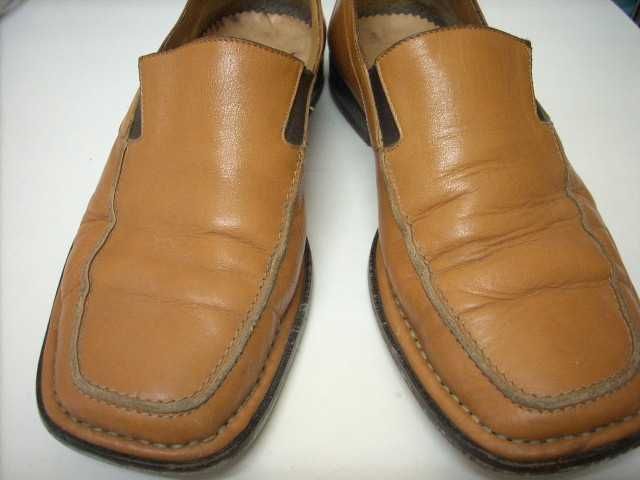 Sapatos Bristol cor castanho tamanho 39/40 - Bom estado