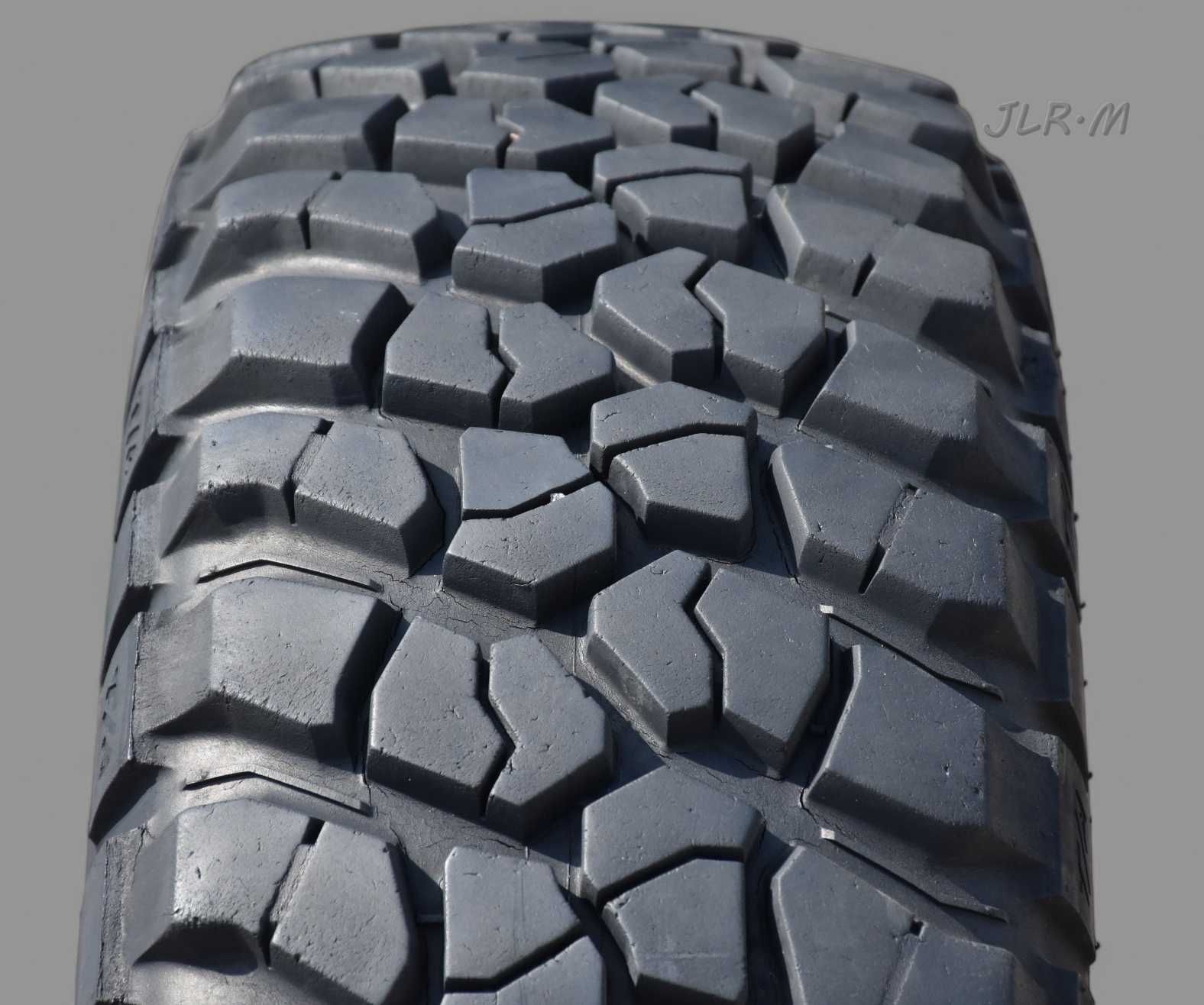 1x Opona BFGoodrich 235/70R16 MUD-TERRAIN T/A KM2 [104] Q
