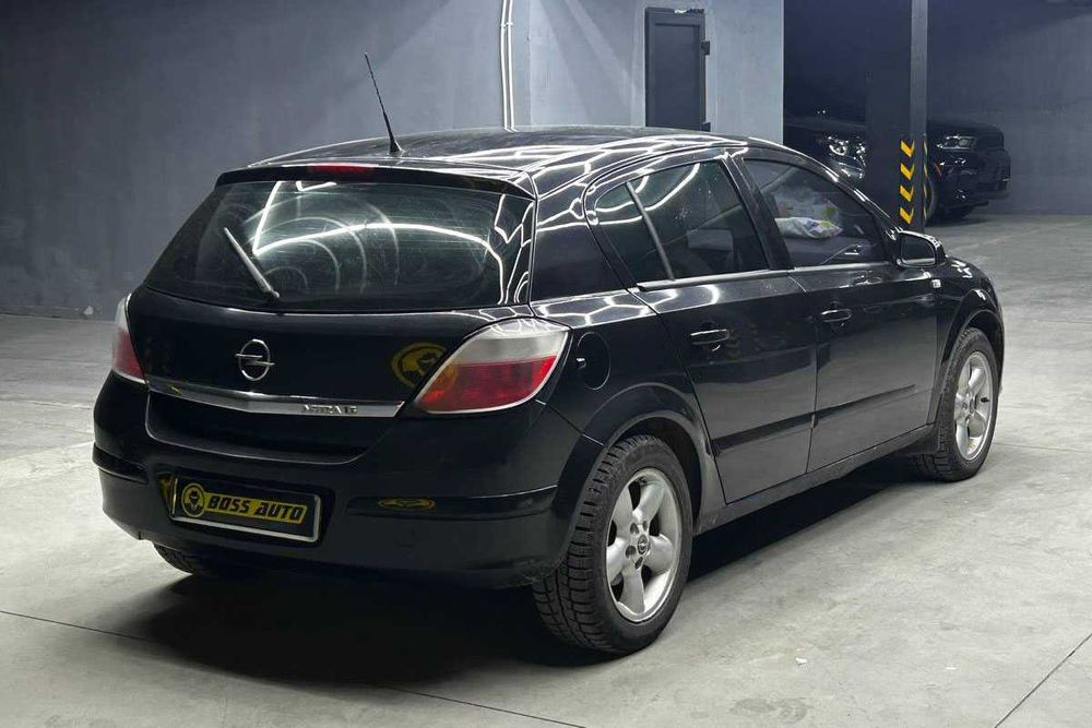 Opel Astra  2006