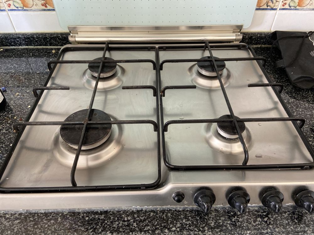 Placa Ariston com 4 bicos