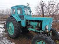 Продам Т-40 на ходу с плугом