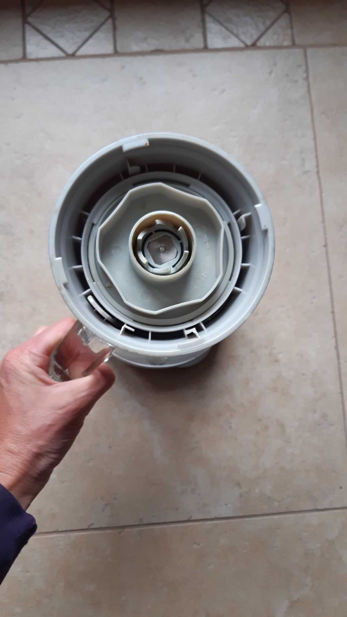 Kompletny dzbanek do robota kuchennego Electrolux KM 880