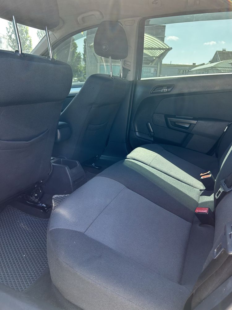 Продам Opel Astra H
