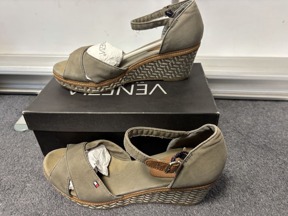 Tommy Hilfiger sandały na koturnie espadryle khaki oliwkowe Safari