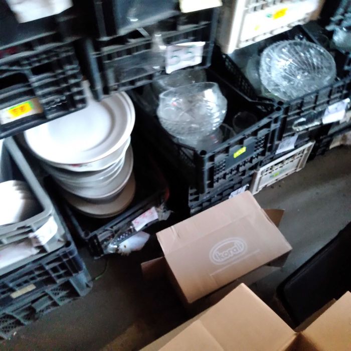 Wyprzedaż - 3000 kg szkła, ceramiki, kryształów, porcelany - 3 zł/kg