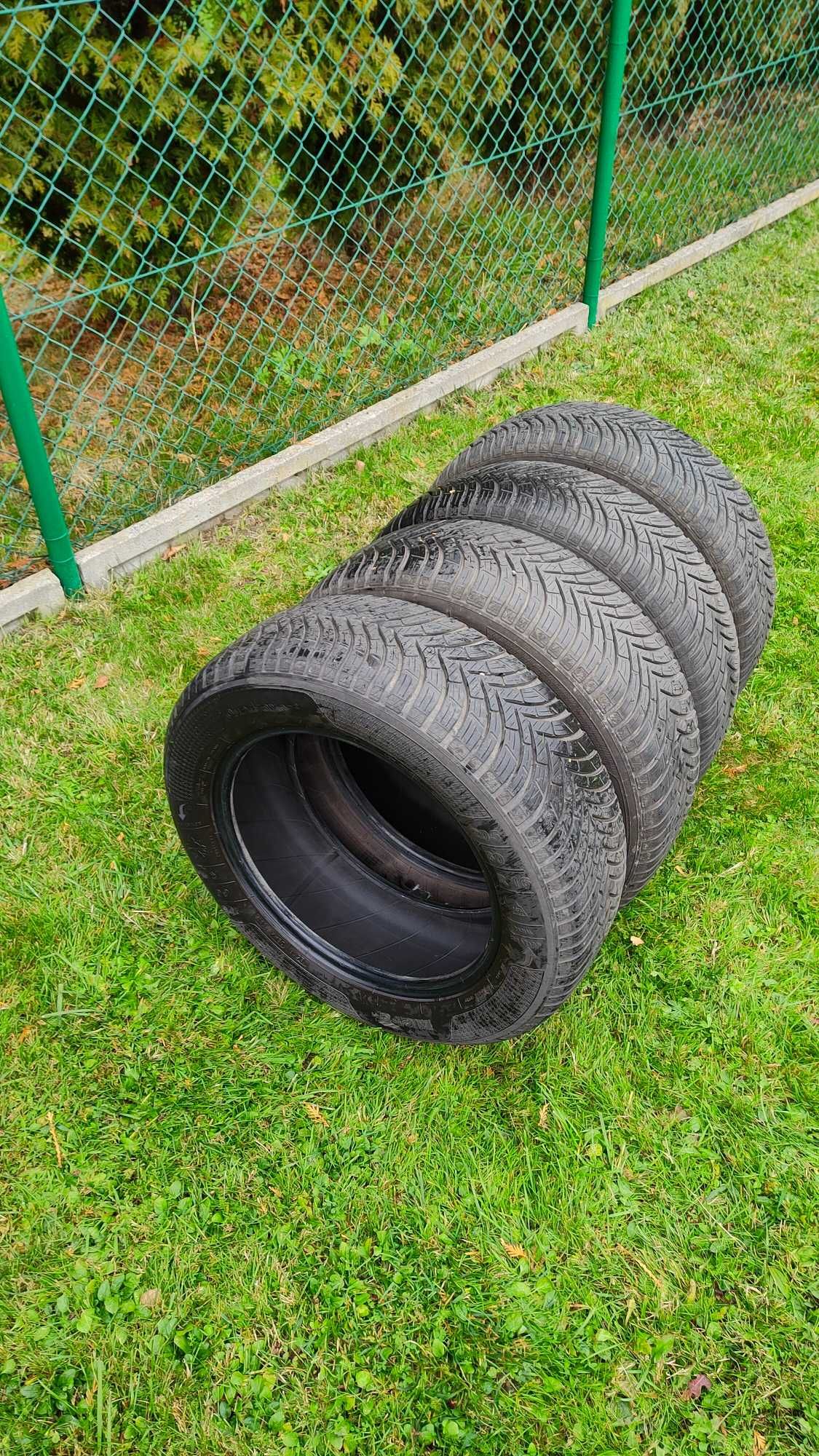 Opony wielosezonowe Kleber Quadraxer 2  205/60 R16