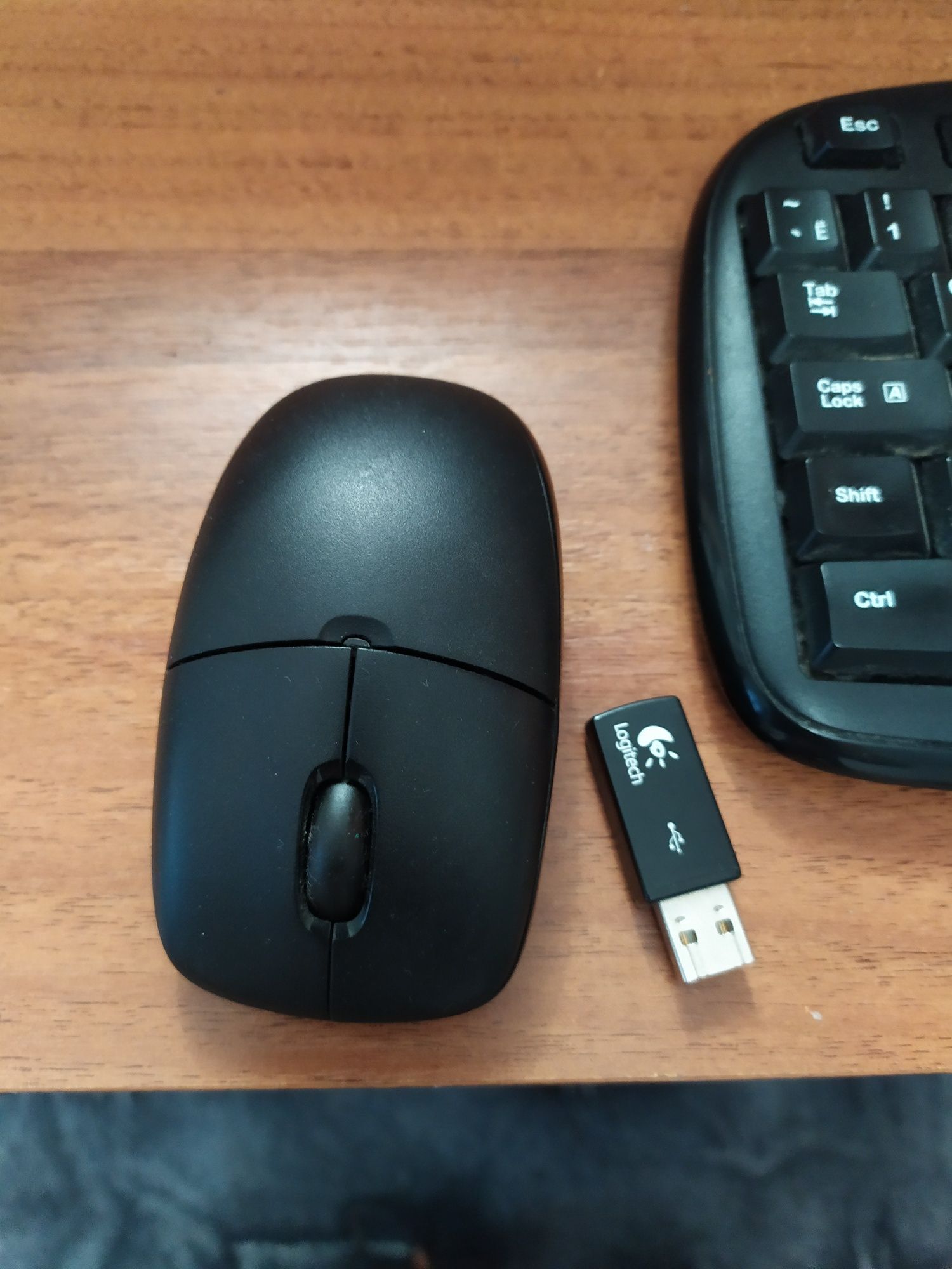 Logitech Wireless Deskotep MK 250