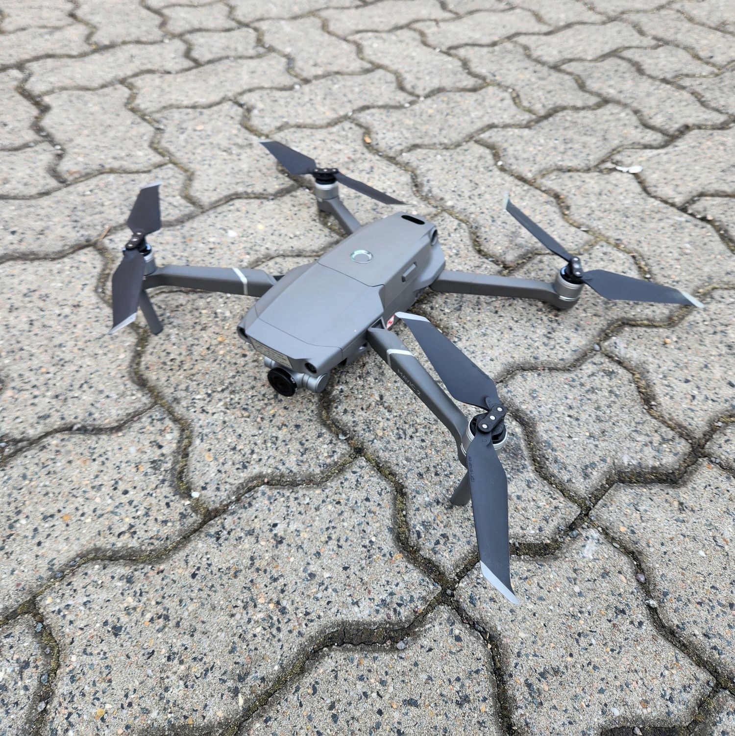 Dron DJI Mavic 2 Zoom Fly More Combo