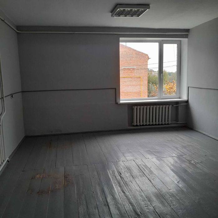 Оренда виробничо-офісної будівлі у м. Літин траса Вінниця–Хмельницький