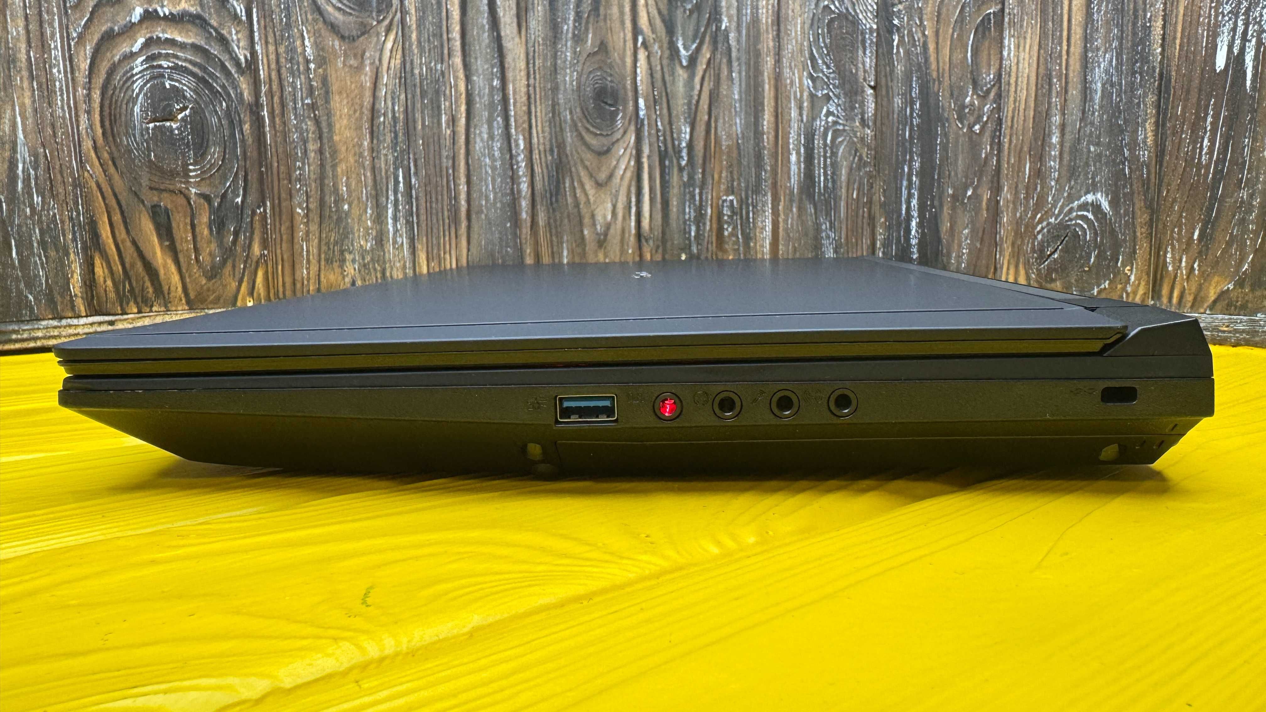 Ігровий Ноутбук Sager P750DM /Core i5-6600K/GTX 980 8 GB/ГАРАНТІЯ