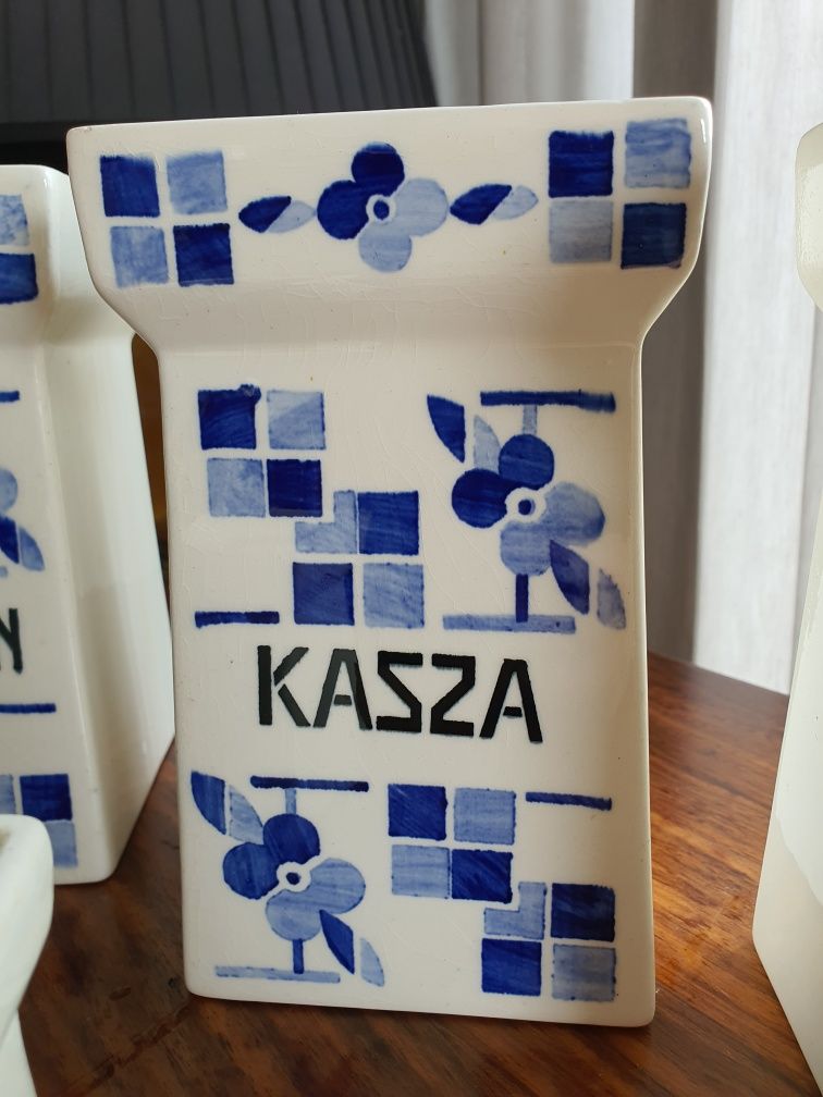 Stare pojemniki fajansowe / Chodzież/S. Mańczak
