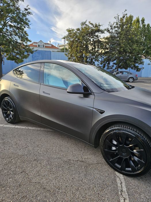 Tesla Model Y Long Range Dual Motor AWD