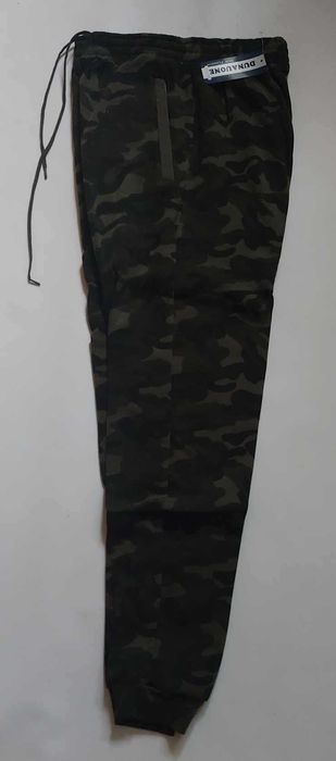 Spodnie męskie dresowe c. moro ocieplane meszek Dunauone R-4723 r. 3XL