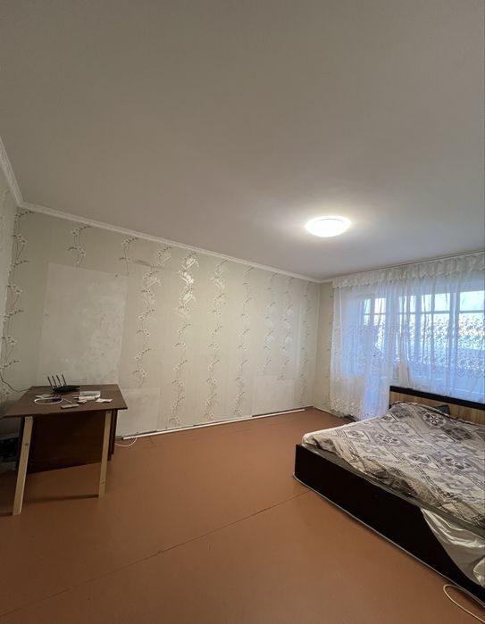 Продається 2 кімнатна квартира на вул. Героїв Крут