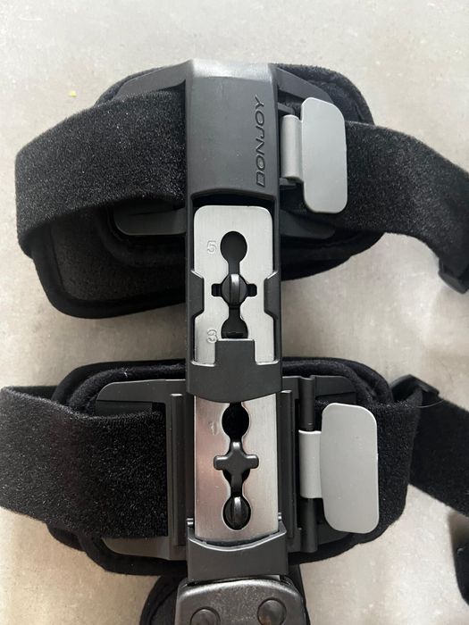 Djo Global X-rom Post Op Knee Brace orteza stawu