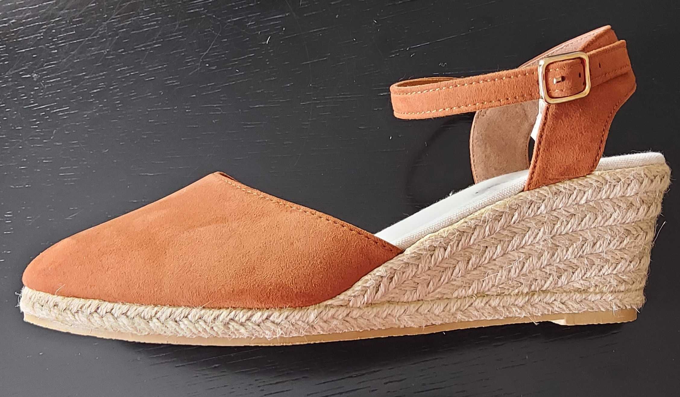 Nowe Espadryle In Extenso na niskim koturnie, rozmiar 41.